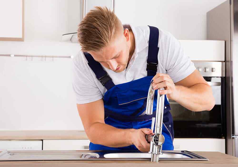 Houston Faucet Repair Service: Save Water And Money